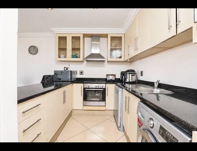 1 BEDROOM APARTMENT FOR SALE IN POINT WATERFRONT